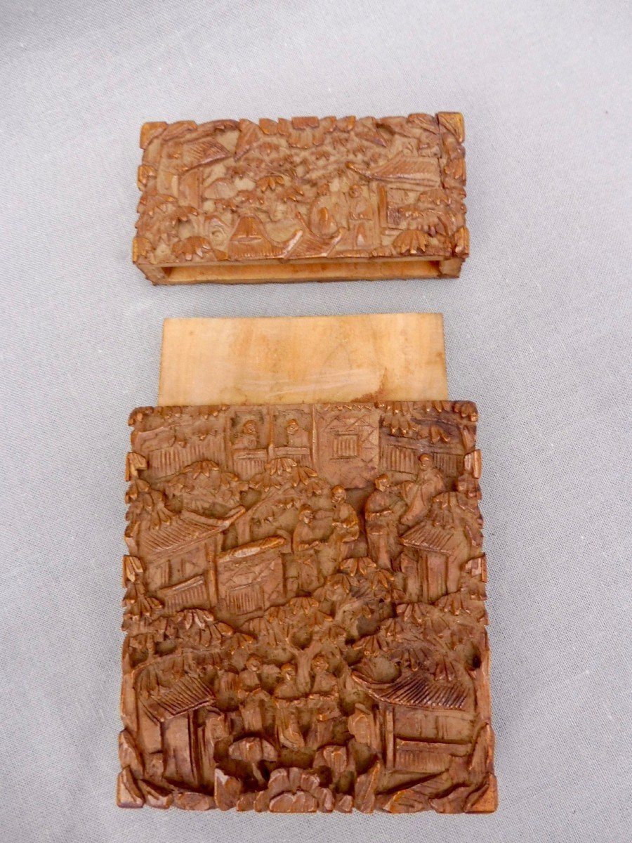 China Canton End XIXth 19th Circa 1880 Carved Natural Sandalwood Card Holder-photo-7