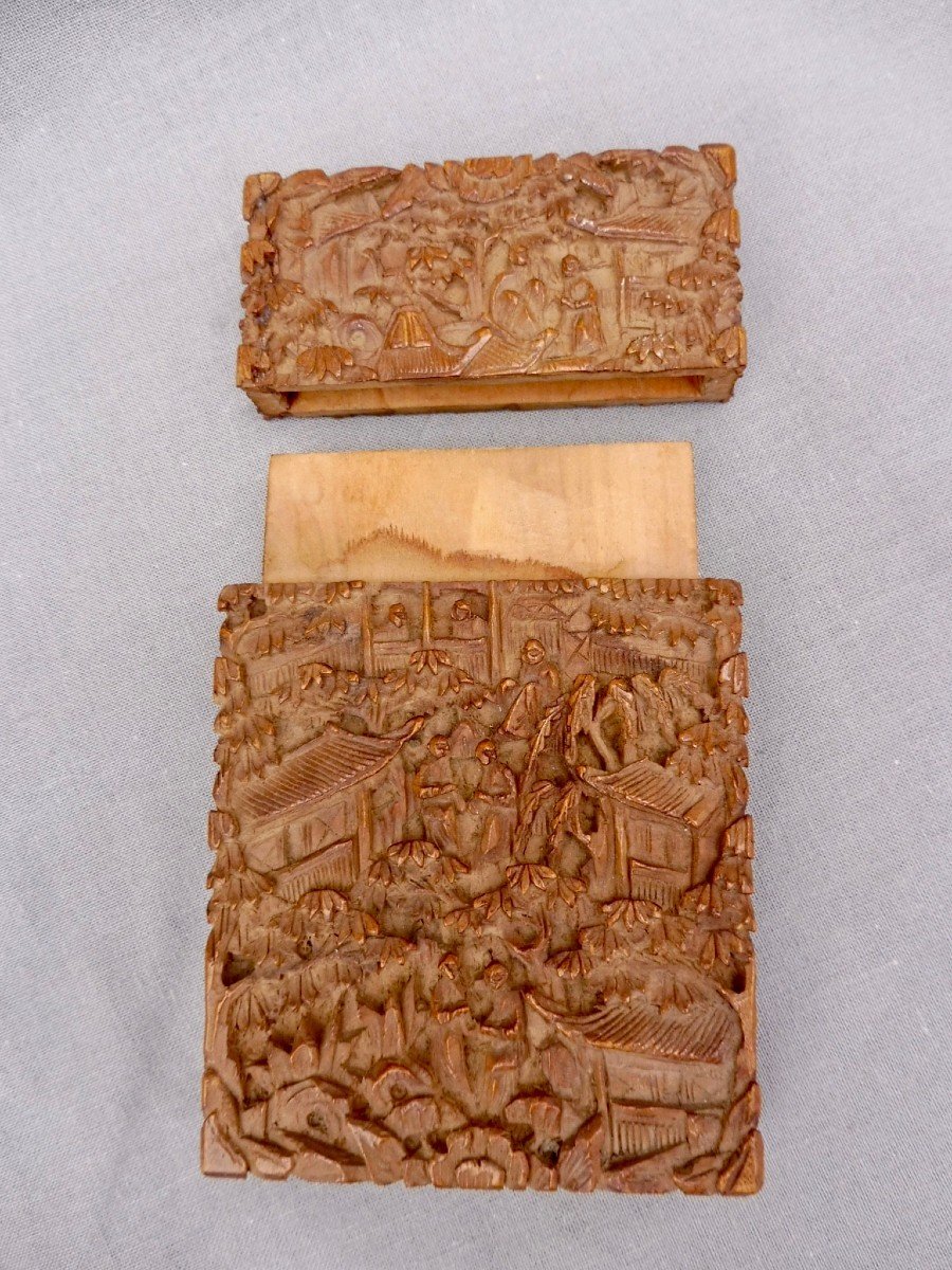 China Canton End XIXth 19th Circa 1880 Carved Natural Sandalwood Card Holder-photo-8