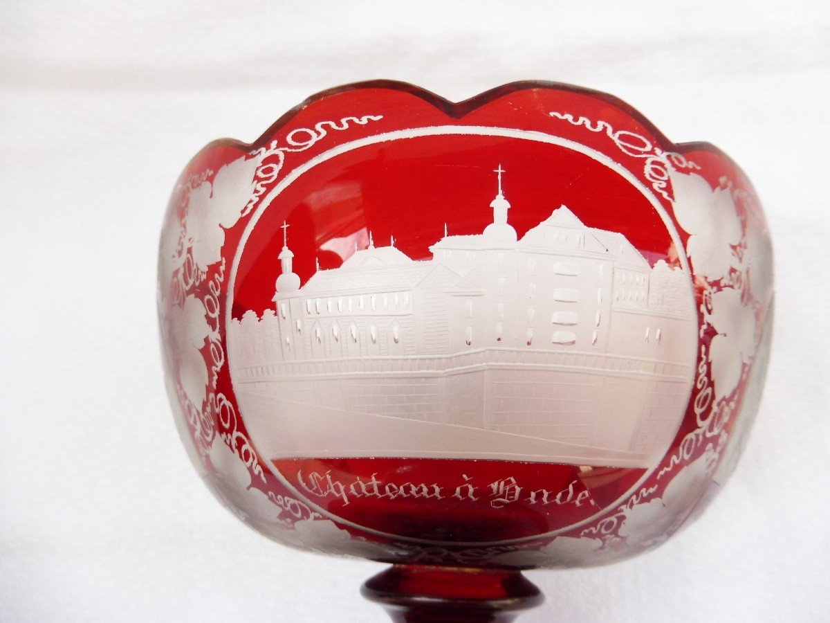 Baguier Cup On Pedestal In Red Bohemian Crystal Engraved XIXth Decorated With Castles 14.5 Cm-photo-2