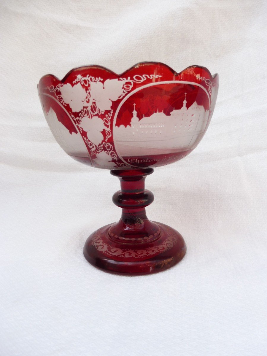 Baguier Cup On Pedestal In Red Bohemian Crystal Engraved XIXth Decorated With Castles 14.5 Cm-photo-6