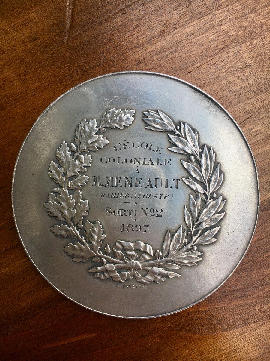 Importante Médaille de  l'École Coloniale , Promotion 1897 Argent Massif 950/°° M Meneault Marius Auguste , type Marianne Troisième République 140gr 69mm-photo-2