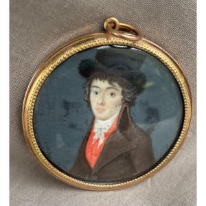 École anglaise XIXème Portrait miniature sur ivoire d'un gentilhomme au chapeau haut de forme 19ème 