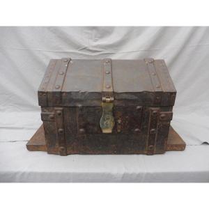 18th Century Diligence Safe In Wood And Wrought Iron 18th France