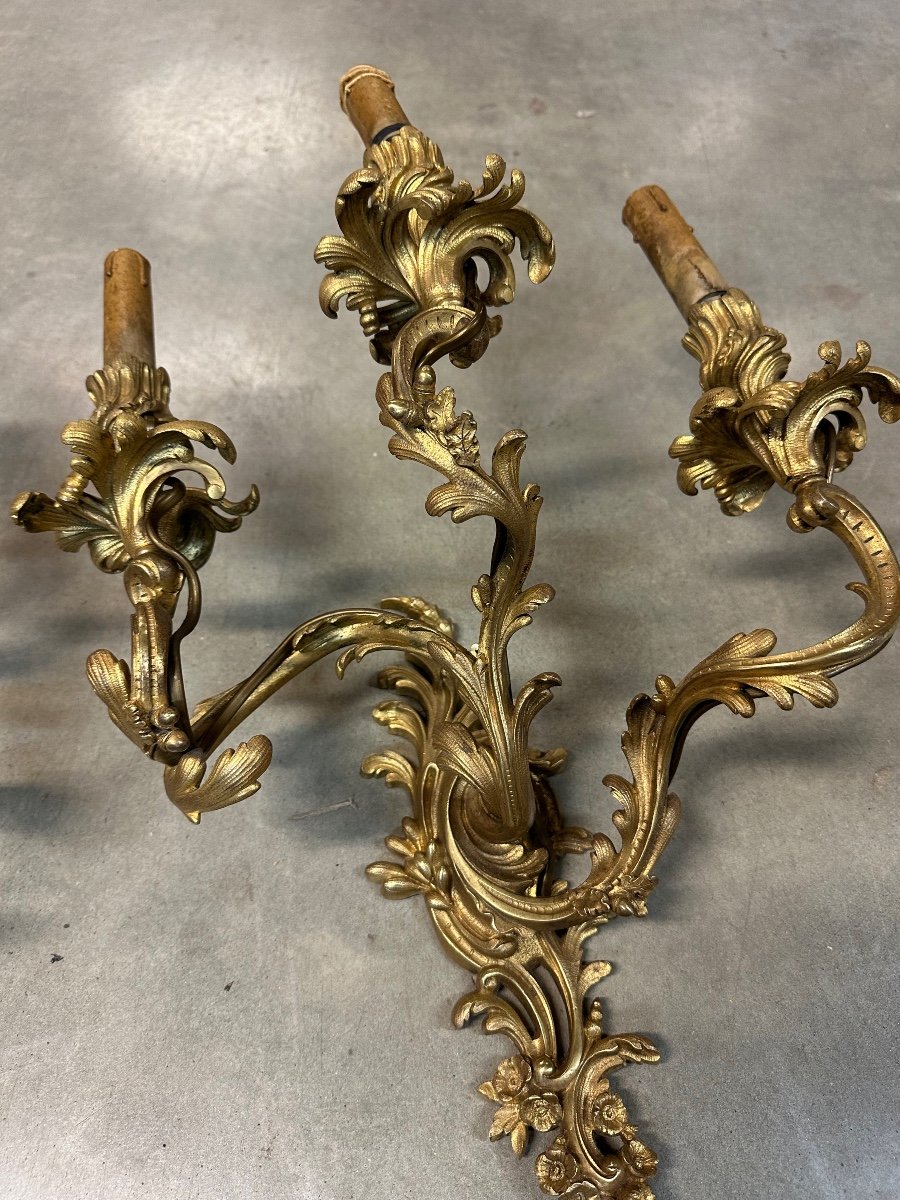 Pair Of Louis XV Style Sconces In Bronze-photo-1