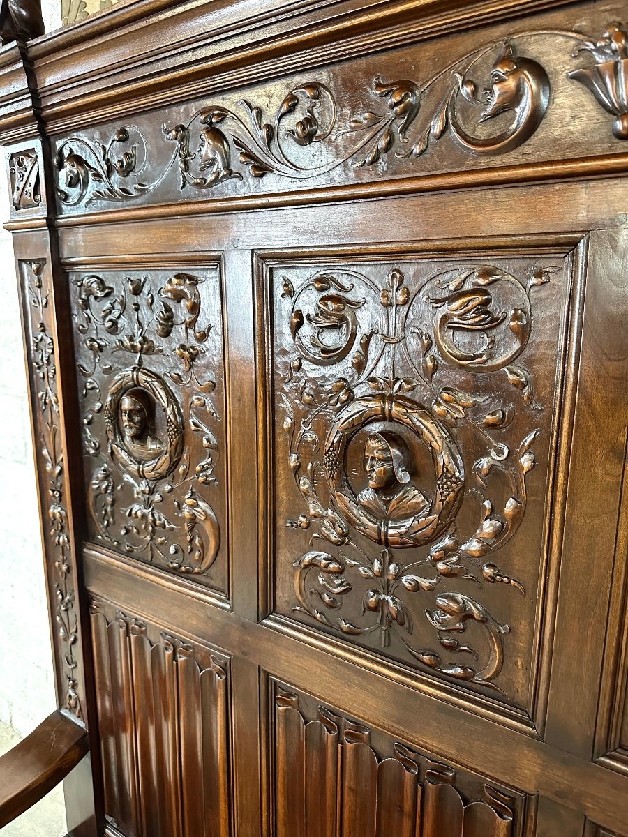 Renaissance Style Chest Bench In Walnut Late 19th Century-photo-4