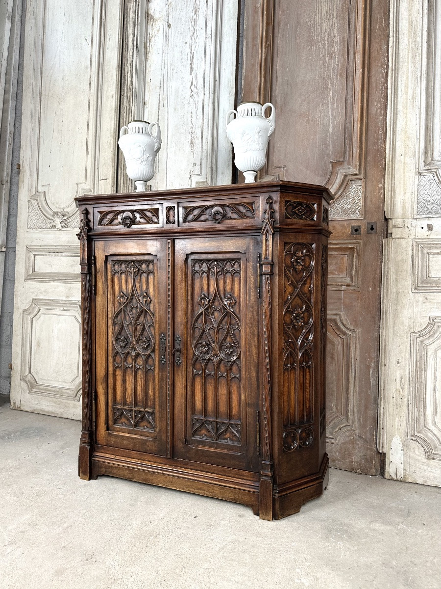 Neo-gothic Style Sideboard From The 1900s-photo-2