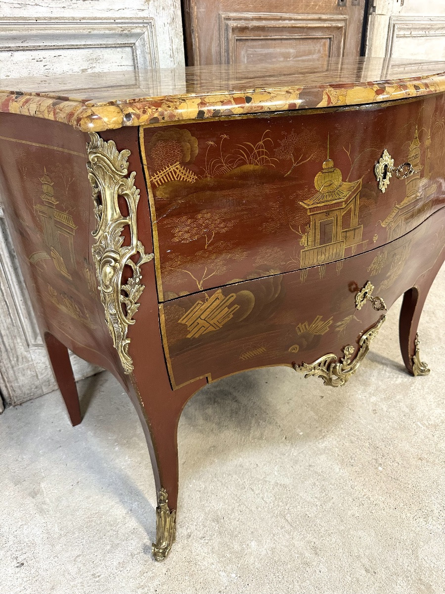 Commode de style Louis XV en laque rouge époque 1900-photo-4