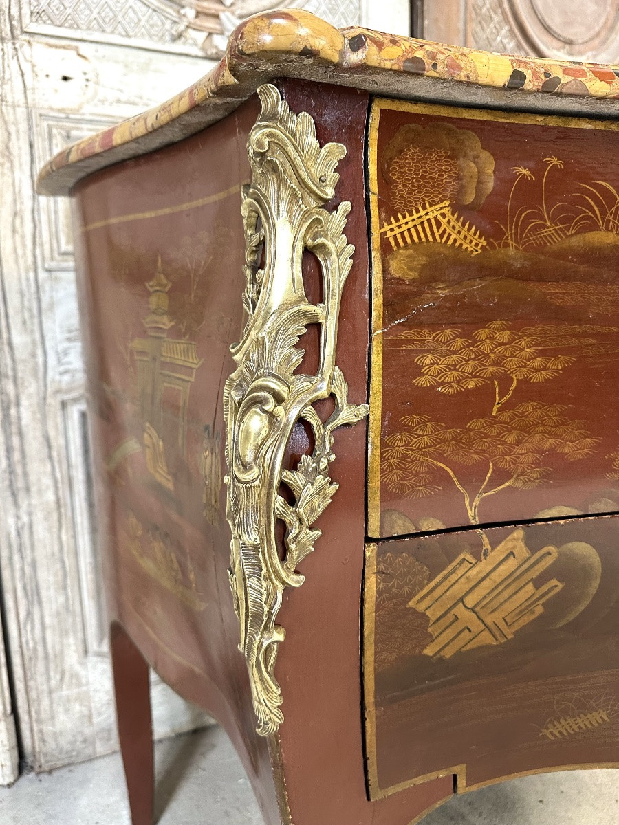 Commode de style Louis XV en laque rouge époque 1900-photo-1