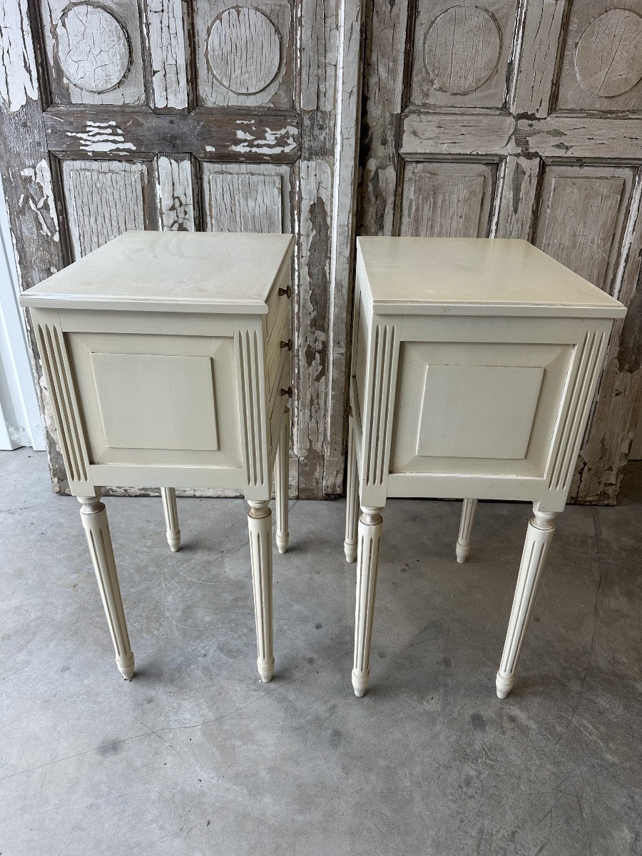 Pair Of Painted Louis XVI Style Bedside Tables, 20th Century -photo-2