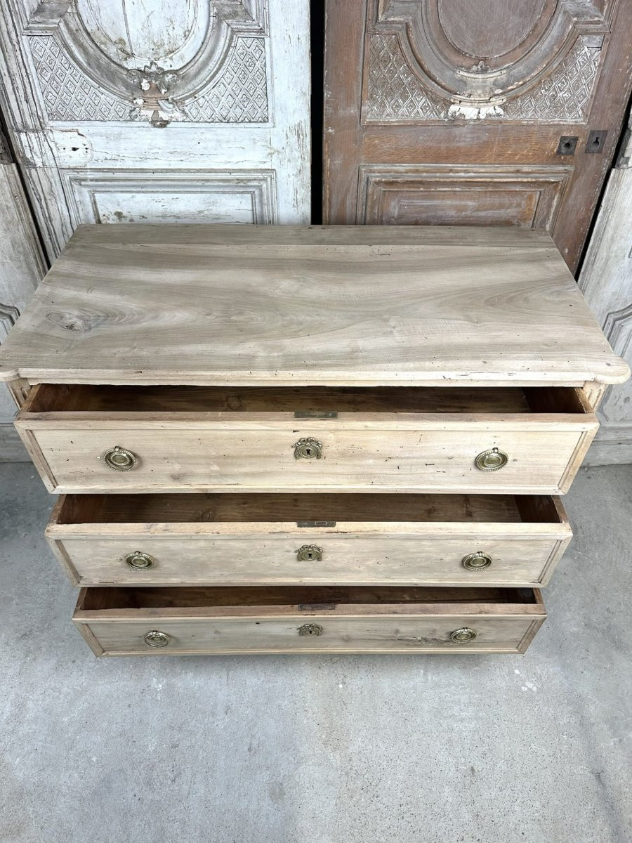 Commode Louis XVI en noyer blanchi circa 1800-photo-2