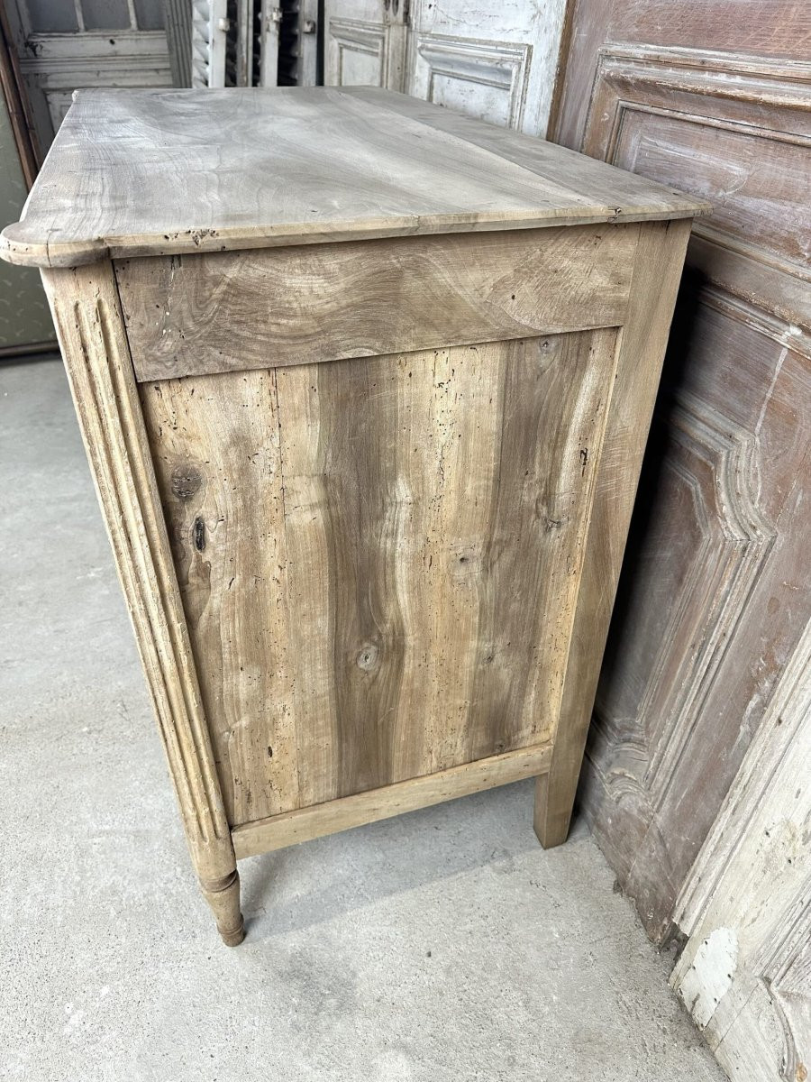 Commode Louis XVI en noyer blanchi circa 1800-photo-4