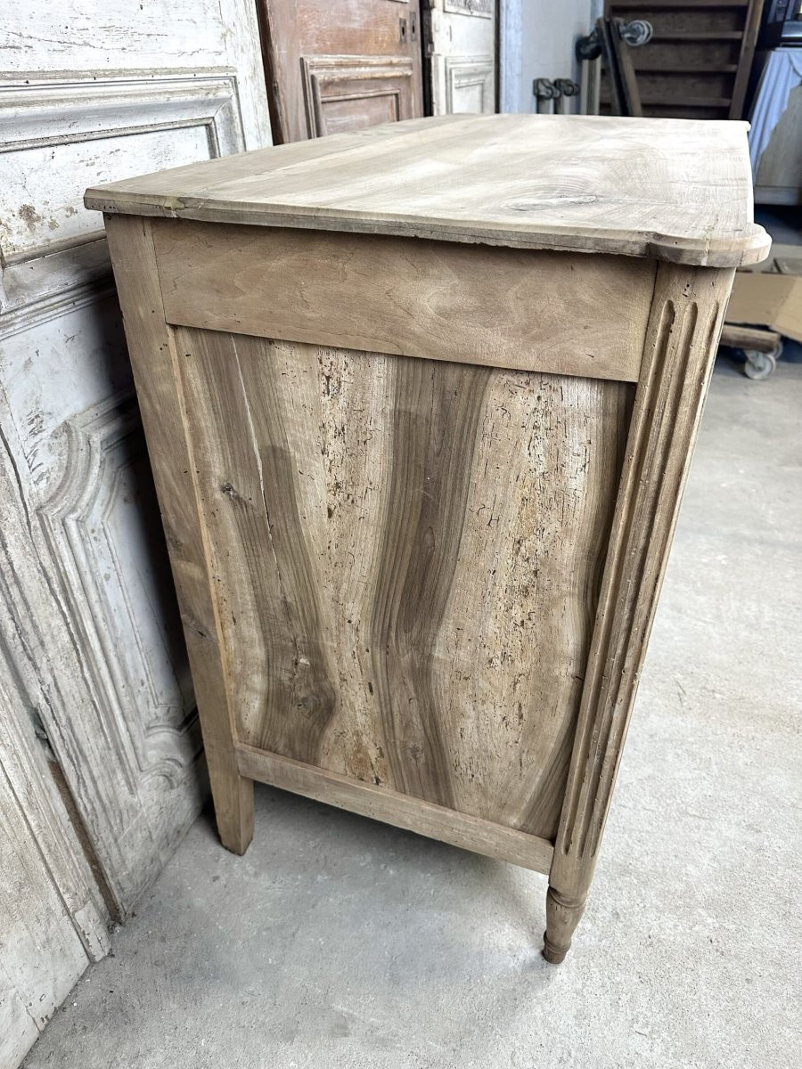 Commode Louis XVI en noyer blanchi circa 1800-photo-6