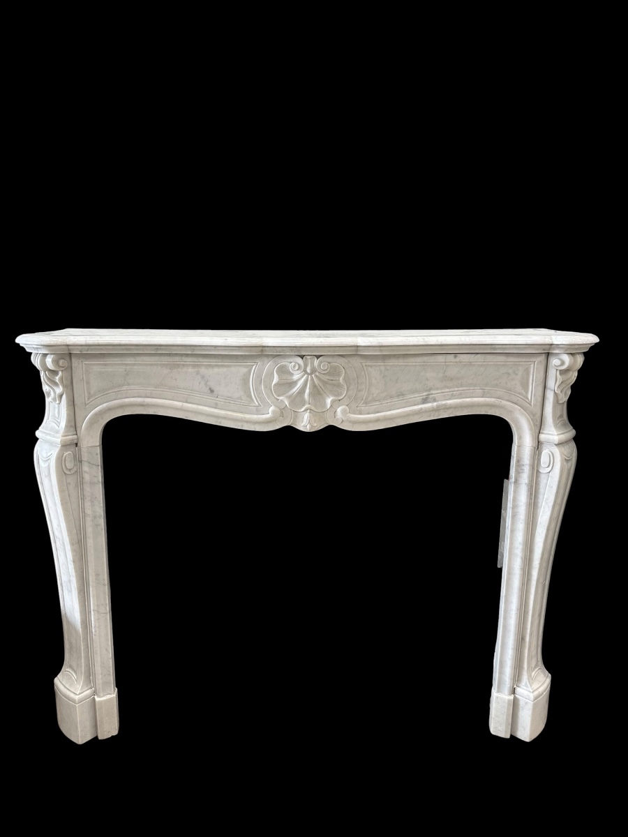 Cheminée Louis XV en marbre blanc de carrare circa 1880