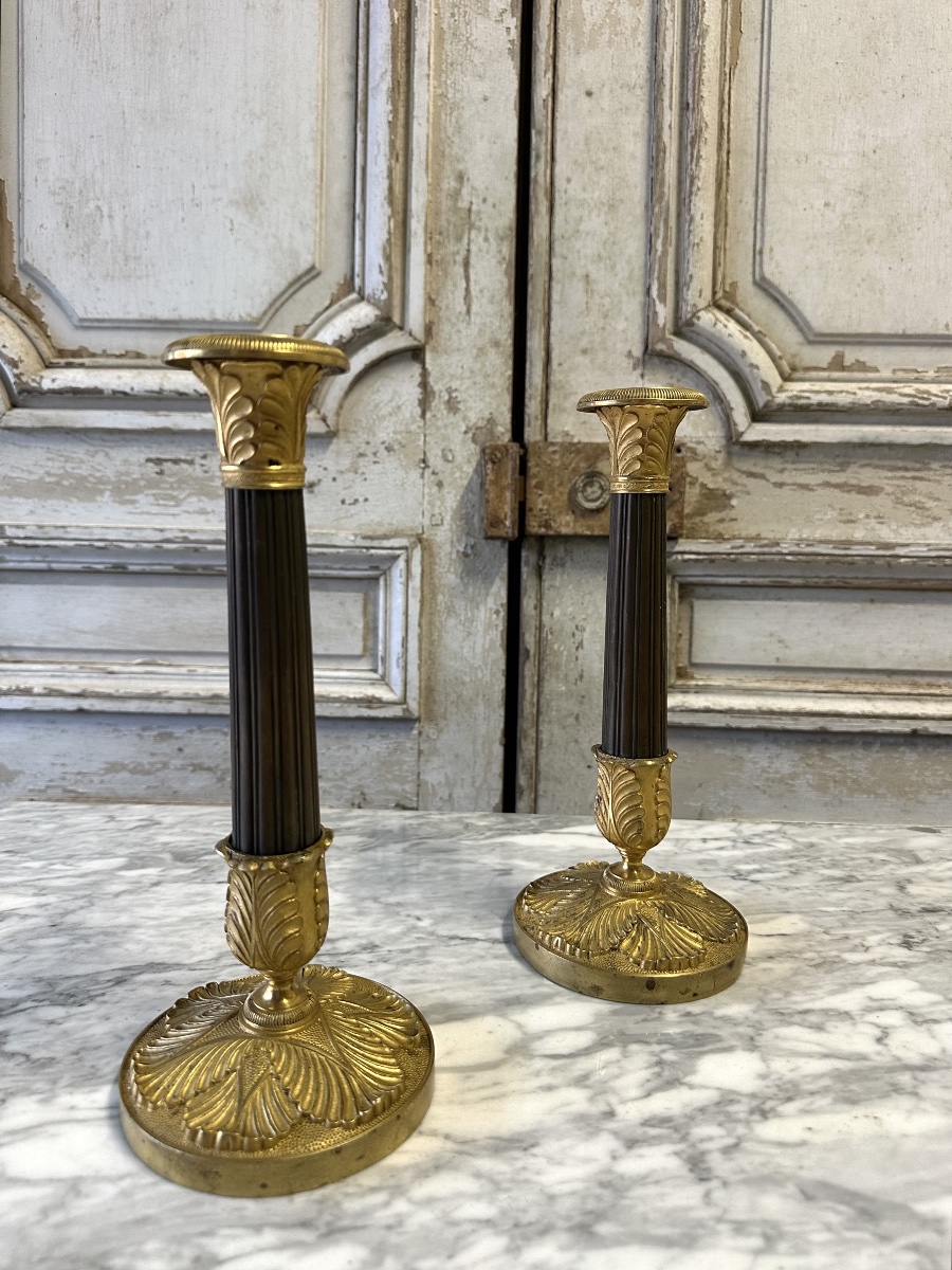 Pair Of 19th-century Bronze Candlesticks-photo-2