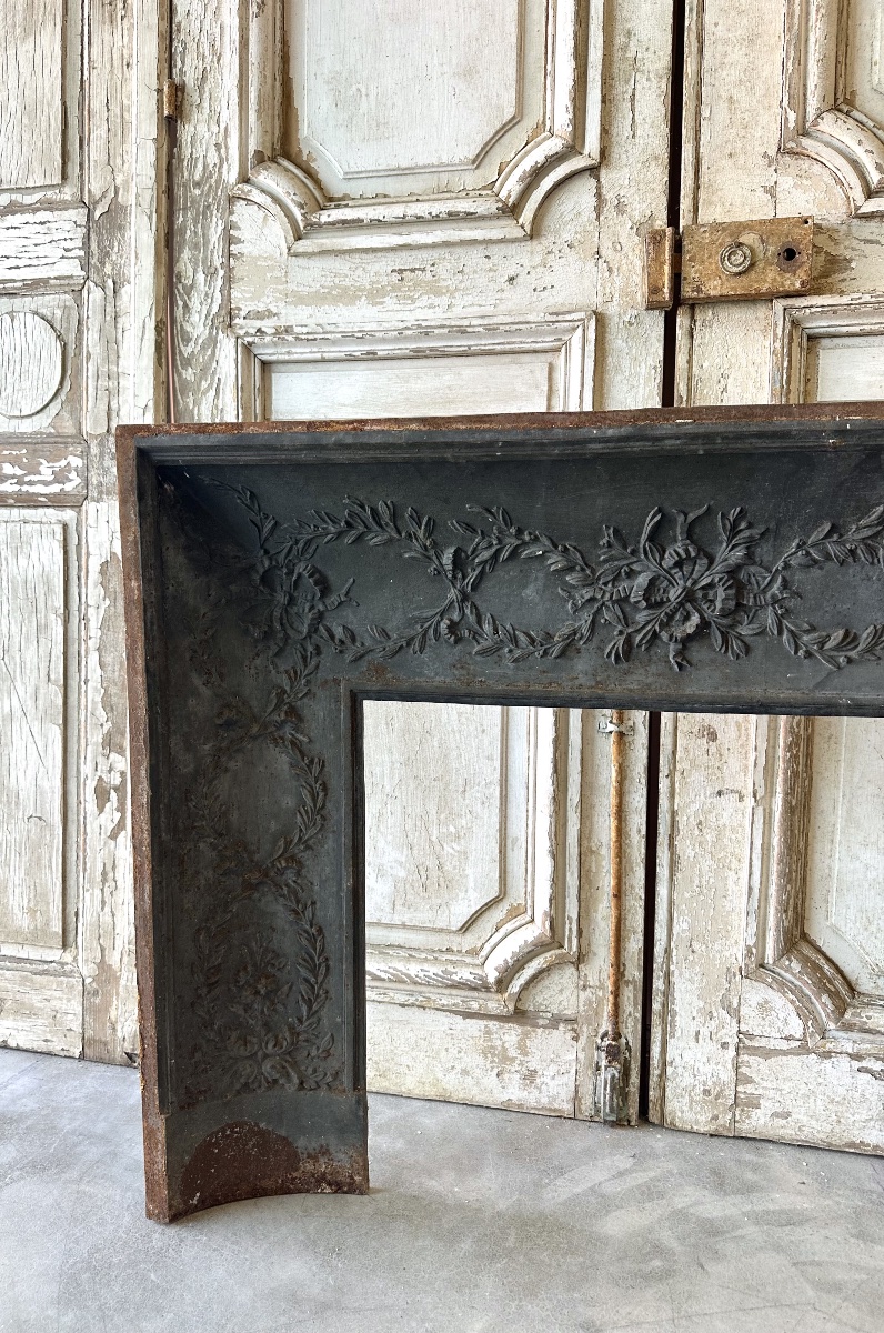 Louis XVI-style Cast-iron Fireplace Insert, Circa 1880-photo-3