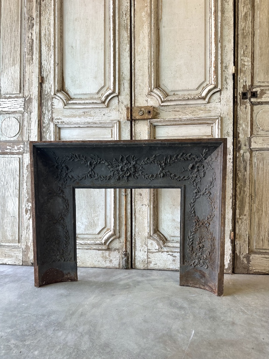 Louis XVI-style Cast-iron Fireplace Insert, Circa 1880