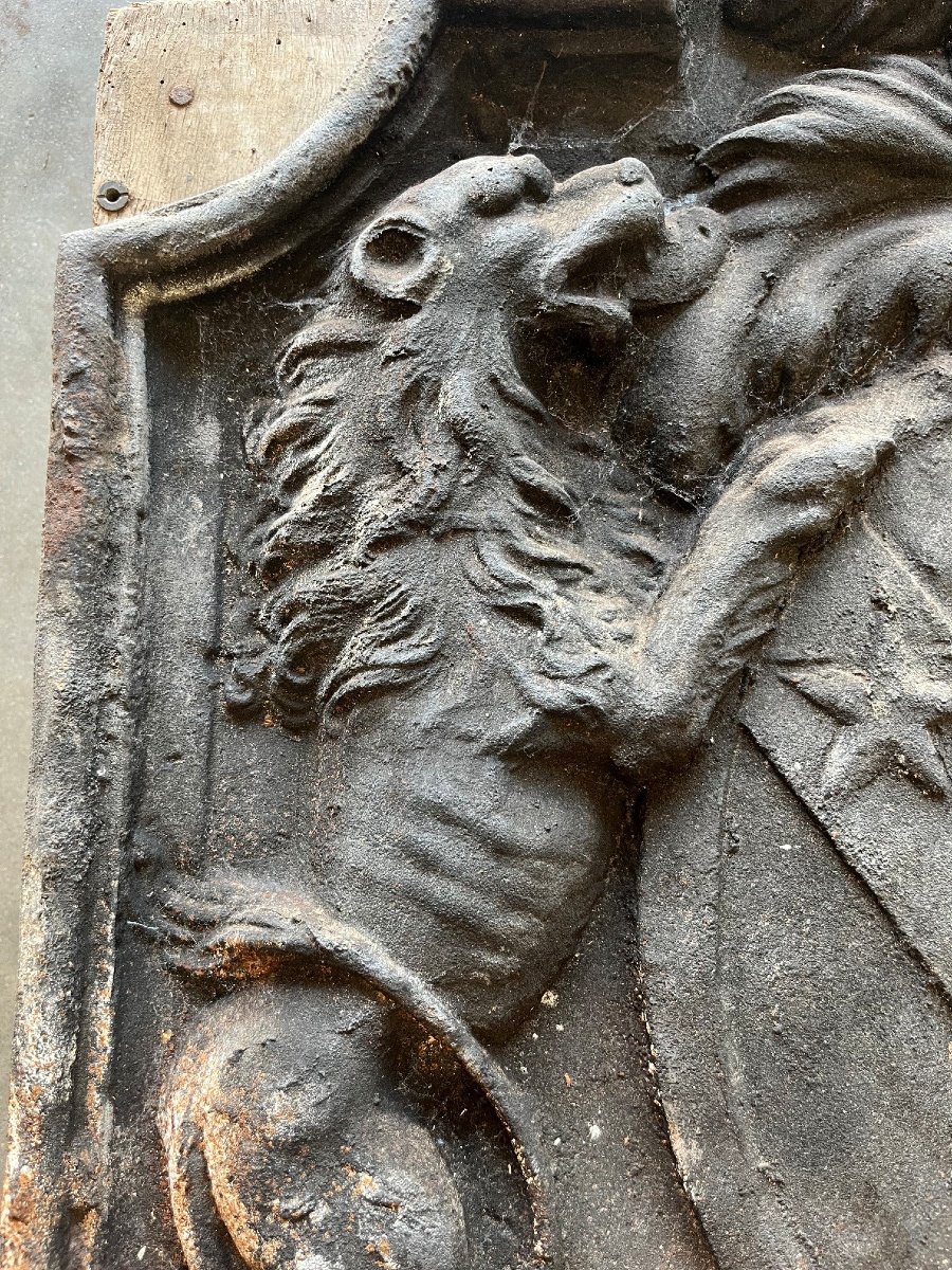 Cast-iron Fireplace Plate Dating From Around 1700, From A Castle In Anjou-photo-1