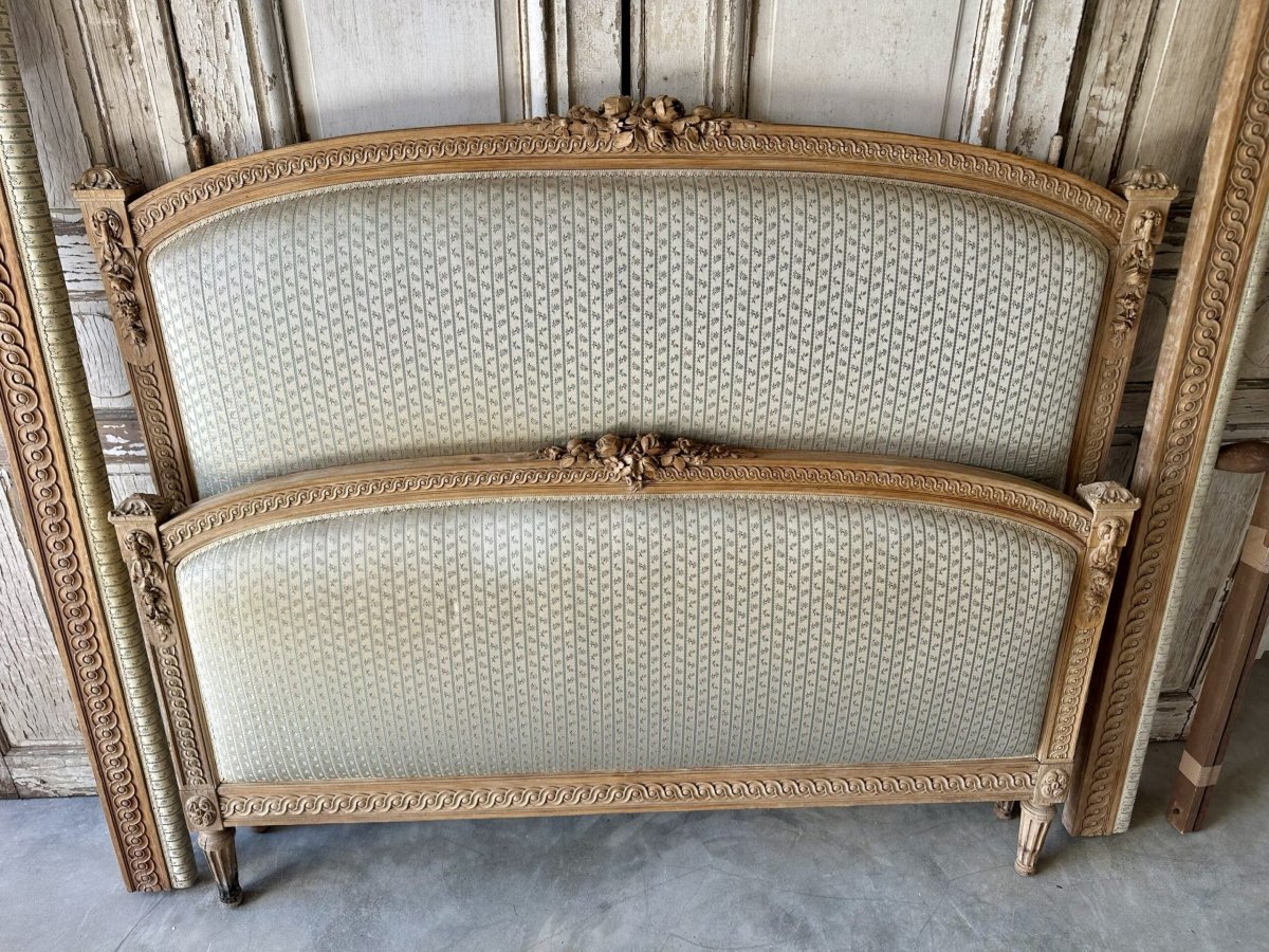 lit de style Louis XVI époque XXe siècle-photo-2