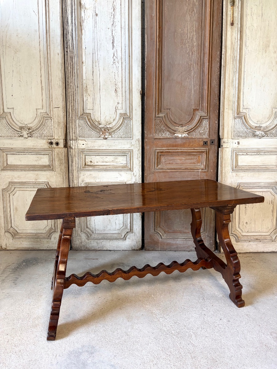 20th-century Spanish Table -photo-2