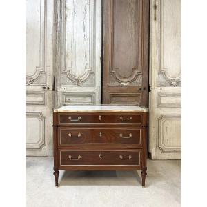 Petite Commode de style Louis XVI en acajou Époque 1800