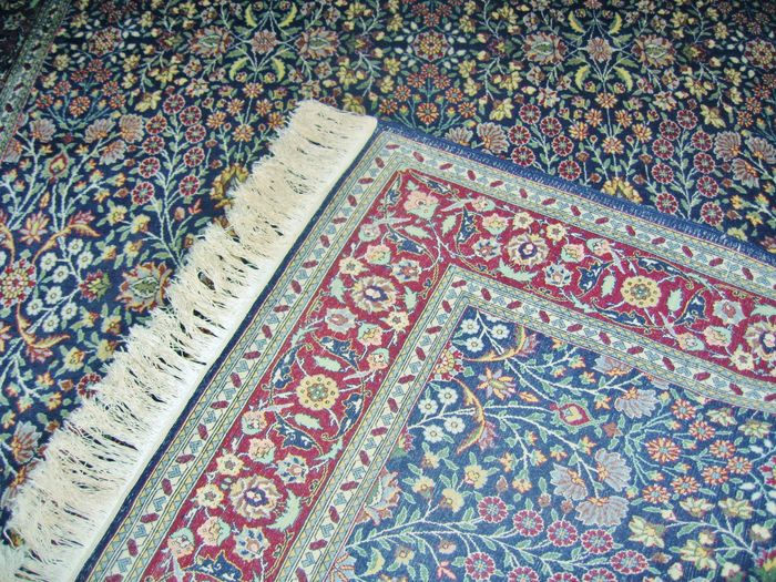 Tapis Hereke Turc - Mille Fleurs. Très Fin-photo-2