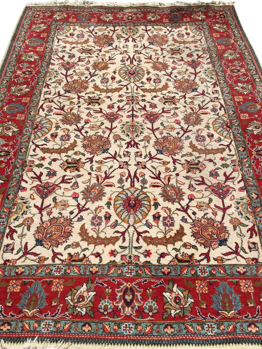 Grand Tapis Persan Tabriz Vintage