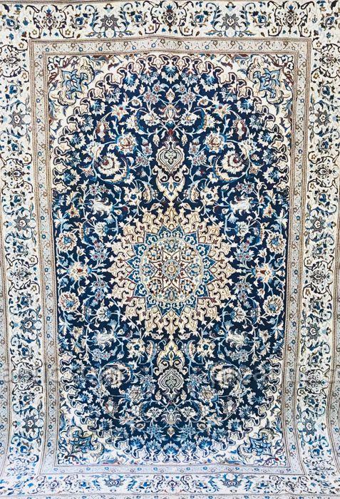 Tapis Persan NaÏn Fleurs Soie-photo-1
