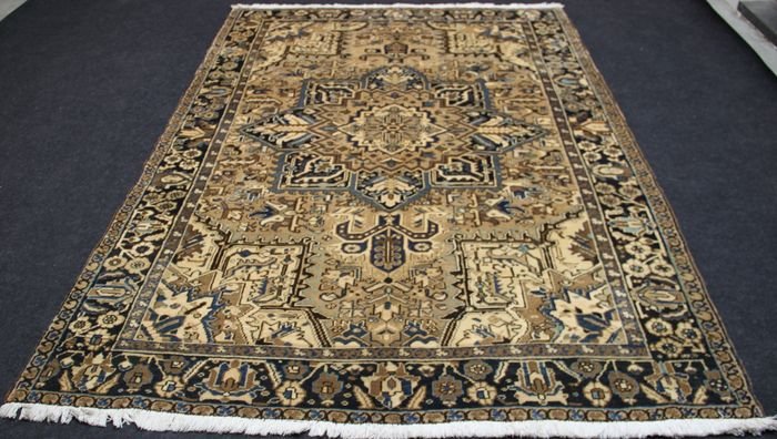 Heriz Circus 1950 Persian Rug-photo-3