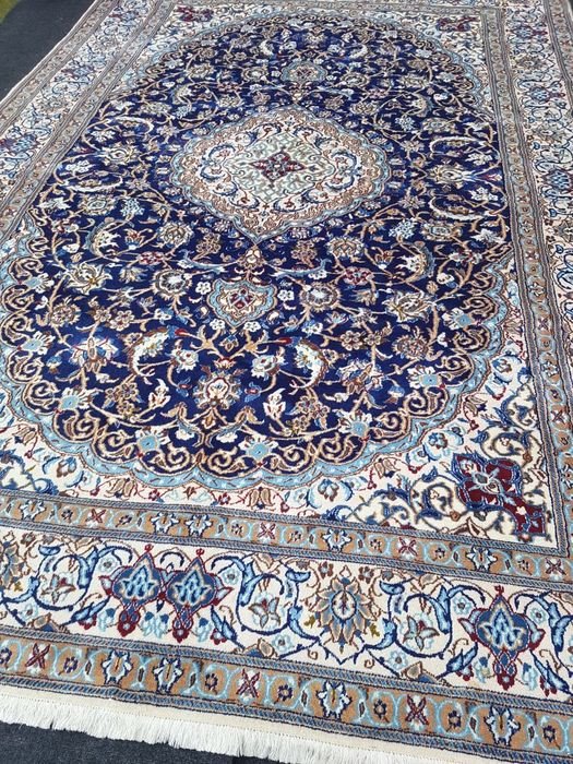 Grand tapis persan Naïn bleu nuit Laine & Soie-photo-1