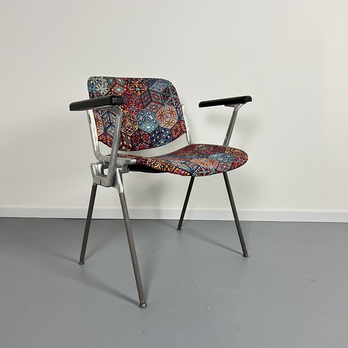 High-end Designer Armchair Chair - Anonima Castelli By Giancarlo Piretti Italy 1960