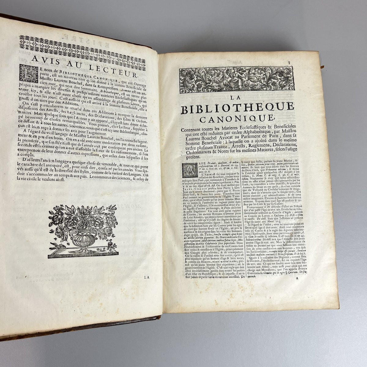Antique Book 17th Century, Paris France - The Canonical Library 1689 L. Bouchel-photo-4