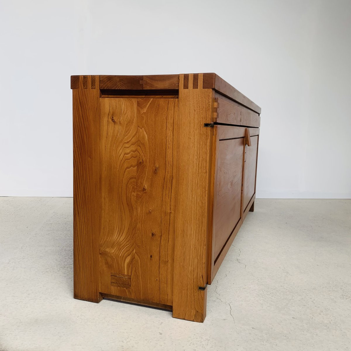R08a Solid Elm Sideboard  By Pierre Chapo, France 1975 -photo-4
