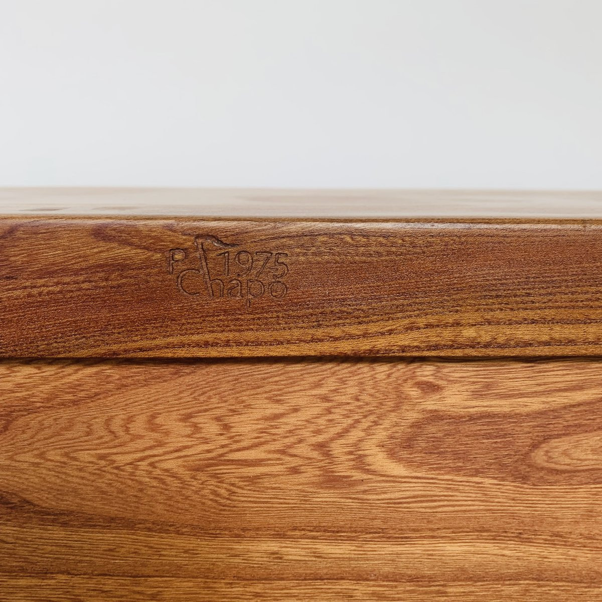 R08a Solid Elm Sideboard  By Pierre Chapo, France 1975 -photo-4