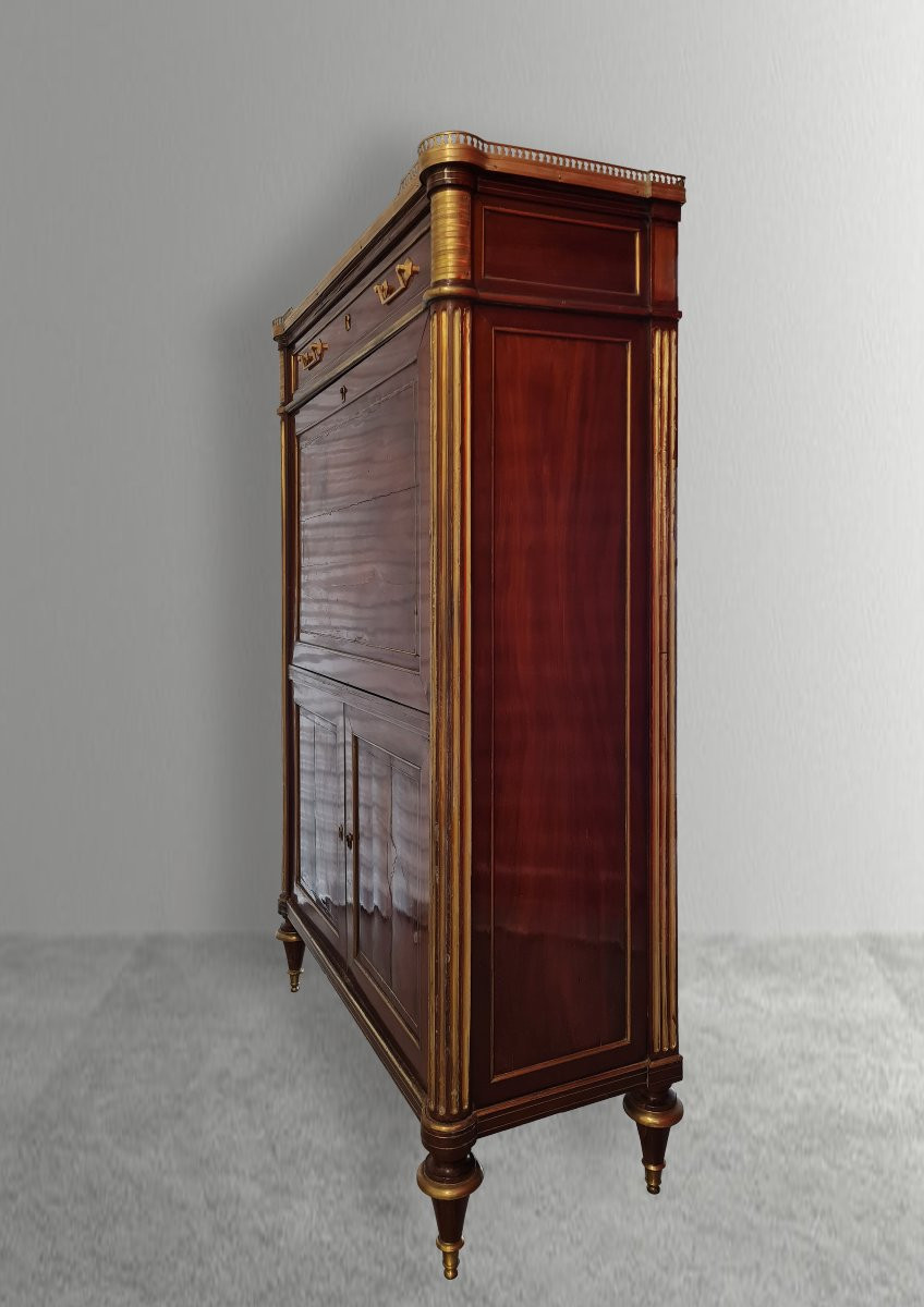 Louis XVI Period Mahogany Secretary-photo-3