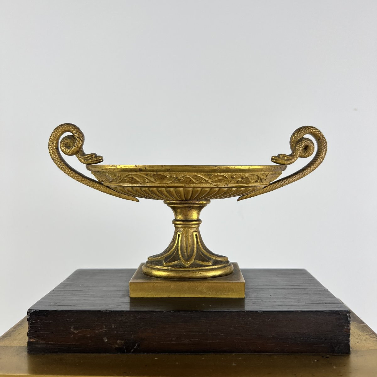 19th Century Clock France – Charles X – Antique-style Cup With Serpents, Gilt Bronze, 1820-photo-3