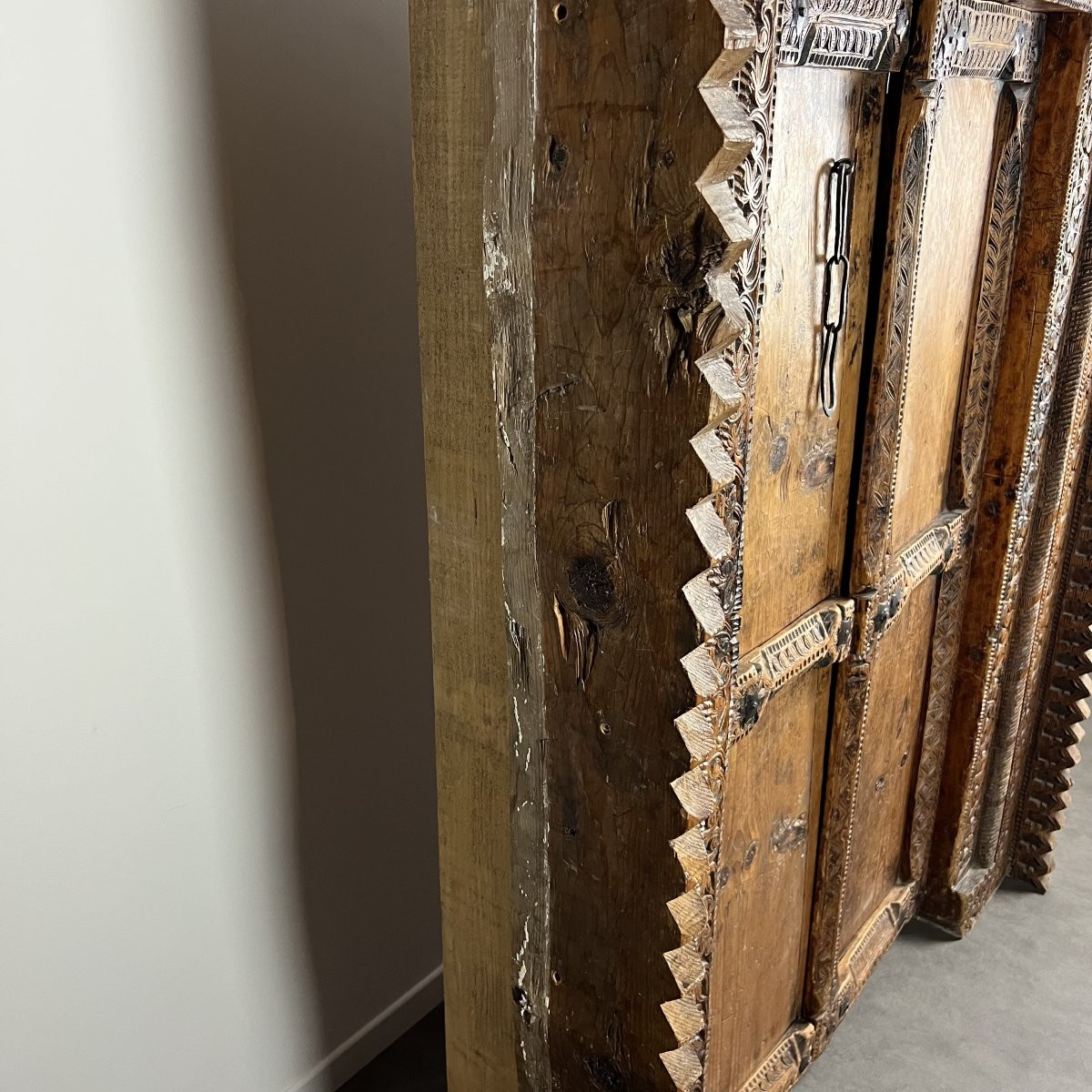 Ancienne Porte de Palais Indien en Bois Sculpté - Architecture, Travail Artisanal du XXe siècle-photo-1