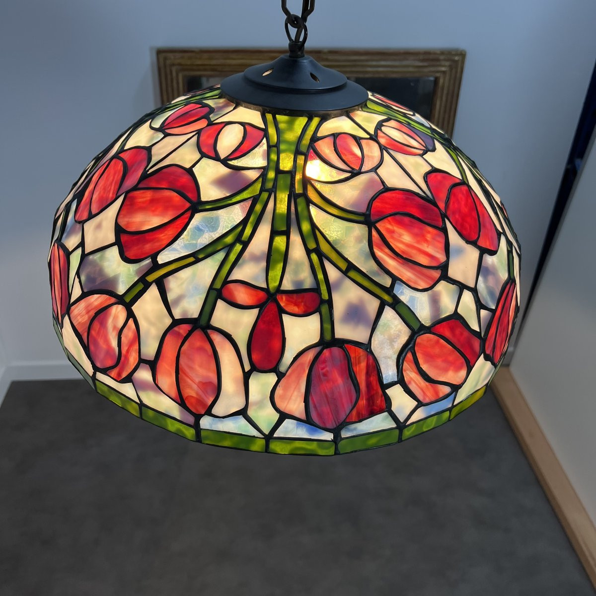 Importante Suspension type Tiffany - 45cm lustre plafonnier - Vitraux aux tulipes - Art Nouveau-photo-1