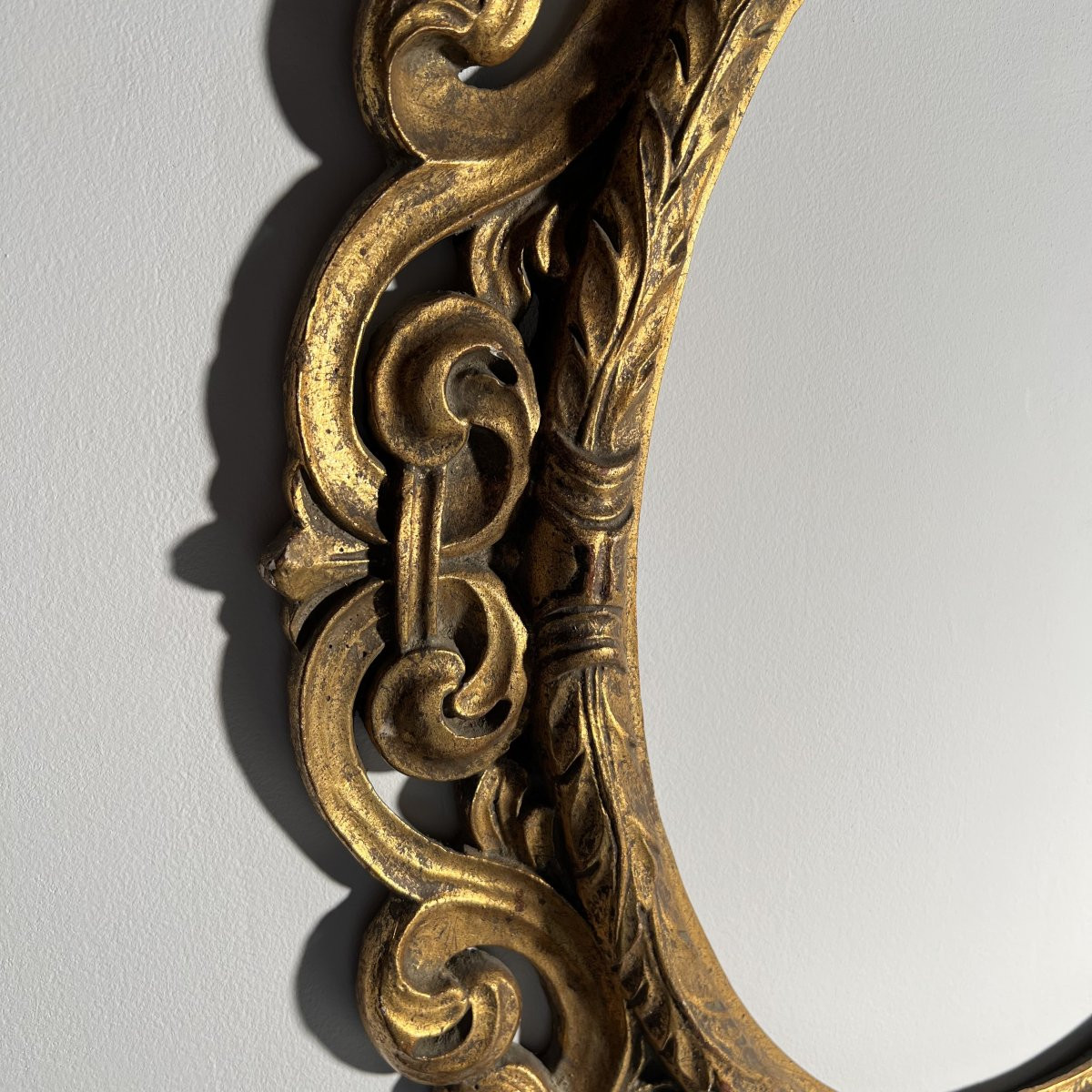 Oval Frame In Wood And Gilt Stucco With Acanthus, France 19th Century, Louis XV Style, 72x62 Cm-photo-4