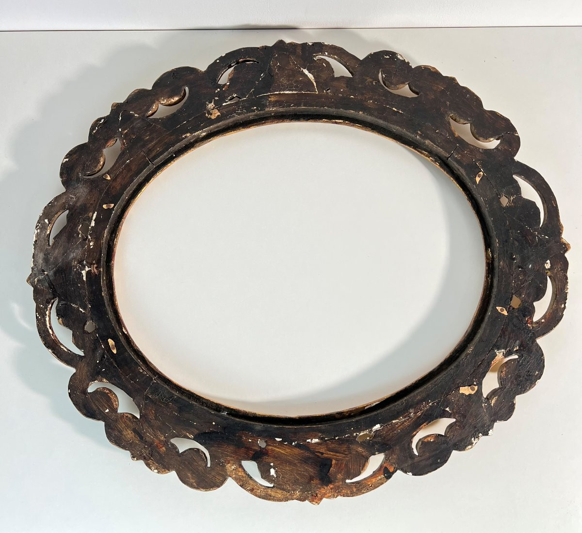 Oval Frame In Wood And Gilt Stucco With Acanthus, France 19th Century, Louis XV Style, 72x62 Cm-photo-5