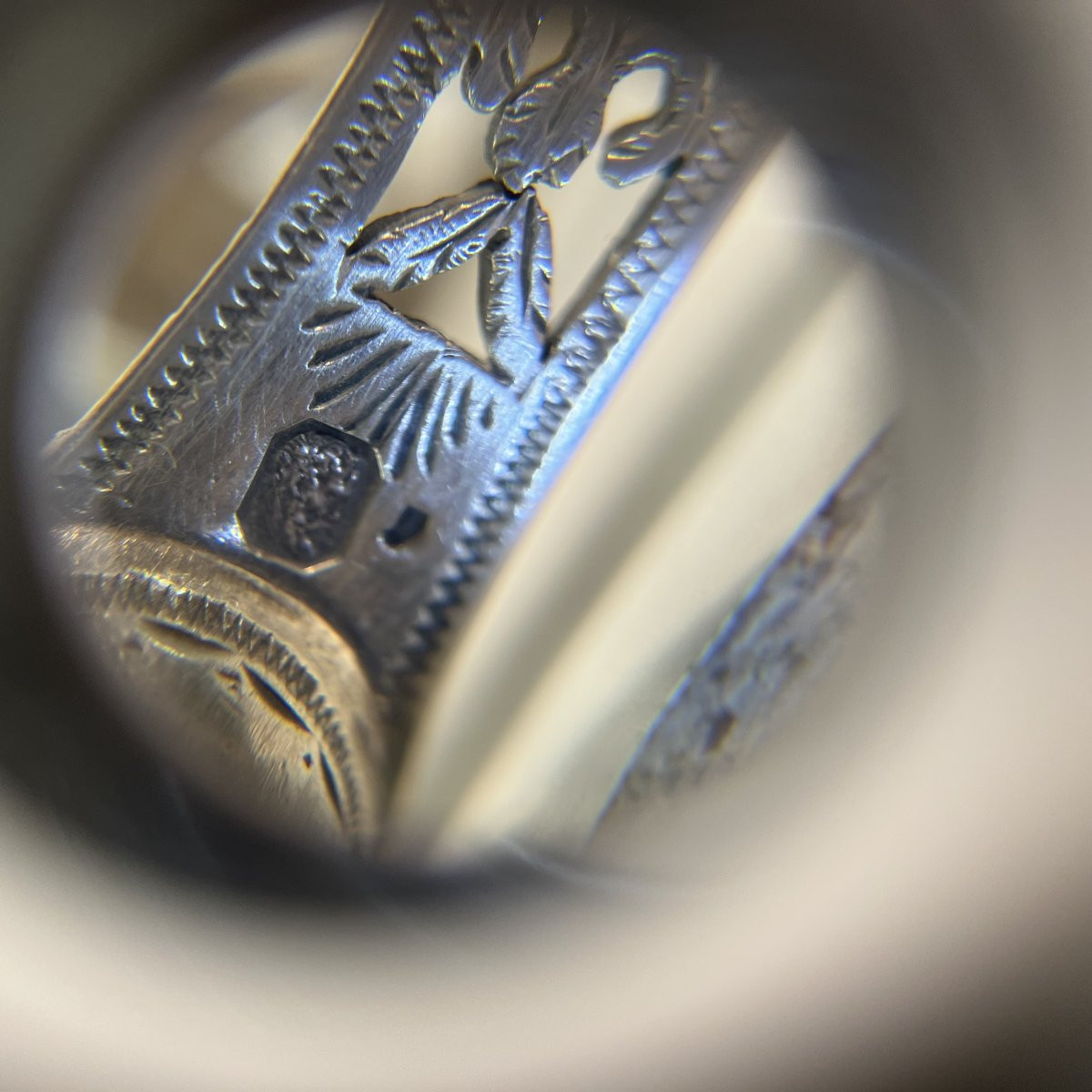 Pince à sucre en argent, poinçon Vieillard (1819-1838), époque Restauration-photo-7