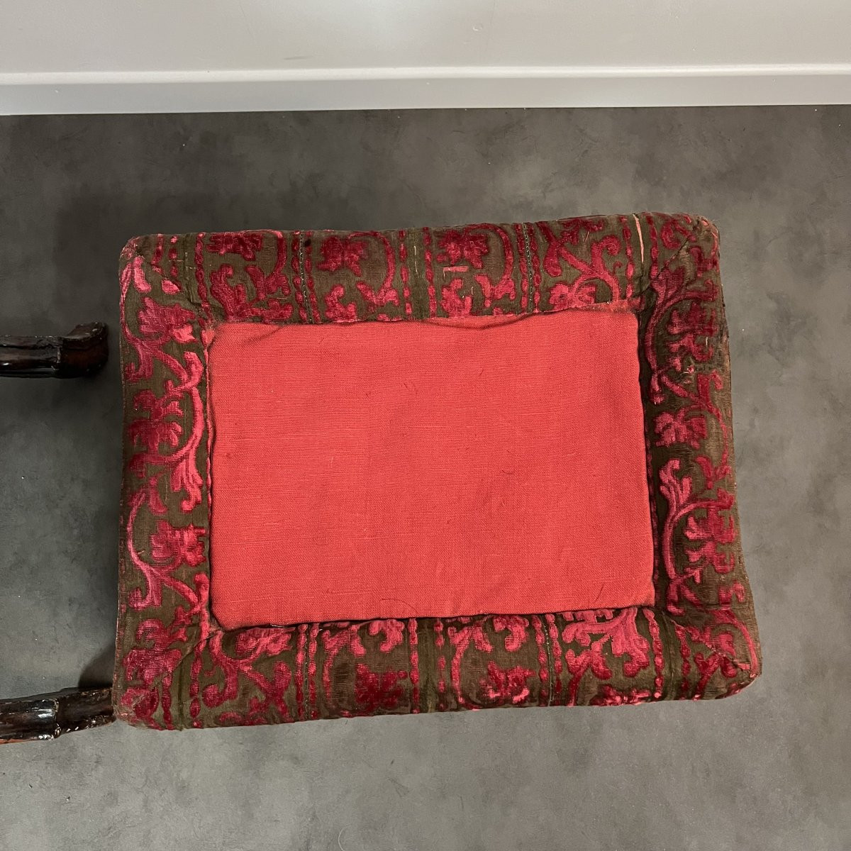 Fauteuil Curule, X-frame chair, William & Mary avec son repose-pied XVIIe siècle-photo-3