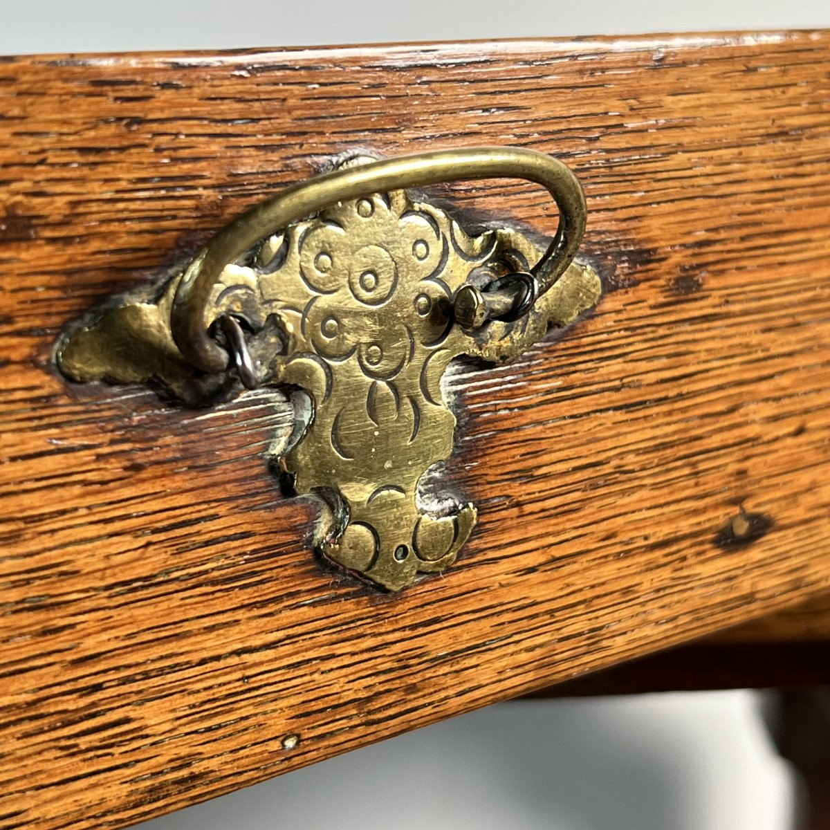 Table d'appoint Queen Anne Low-Boy en chêne maillé Angleterre XVIIIe siècle -photo-6