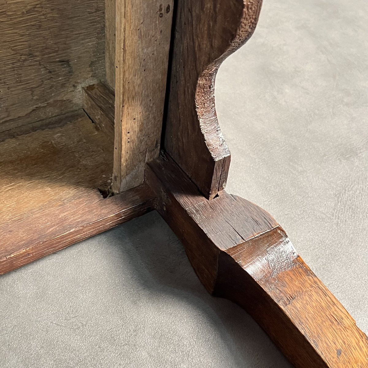 Table d'appoint Queen Anne Low-Boy en chêne maillé Angleterre XVIIIe siècle -photo-7