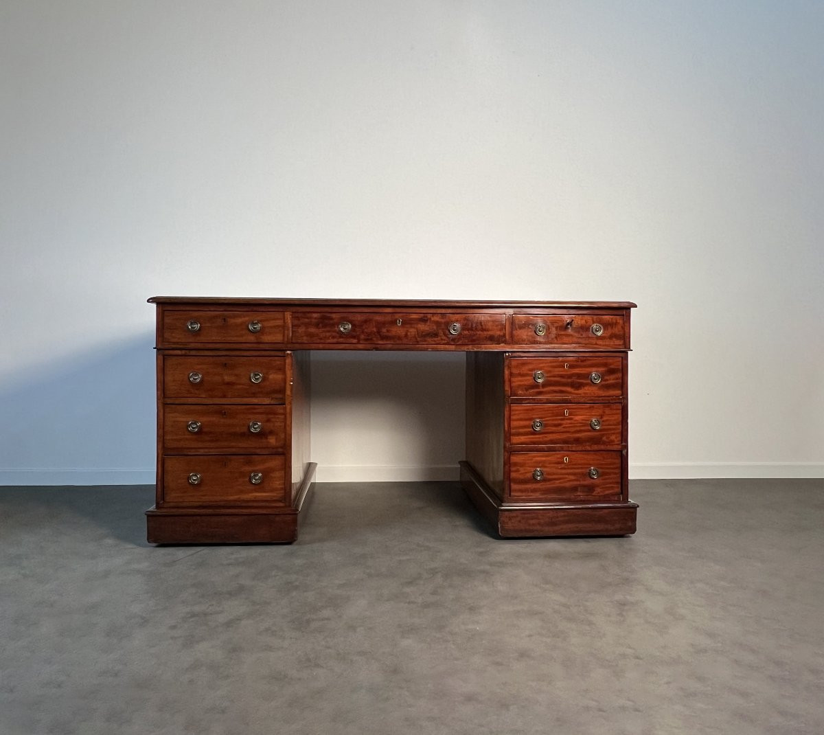 Bureau à caissons en acajou époque victorienne, pedestal desk, Angleterre XIXe siècle -photo-3