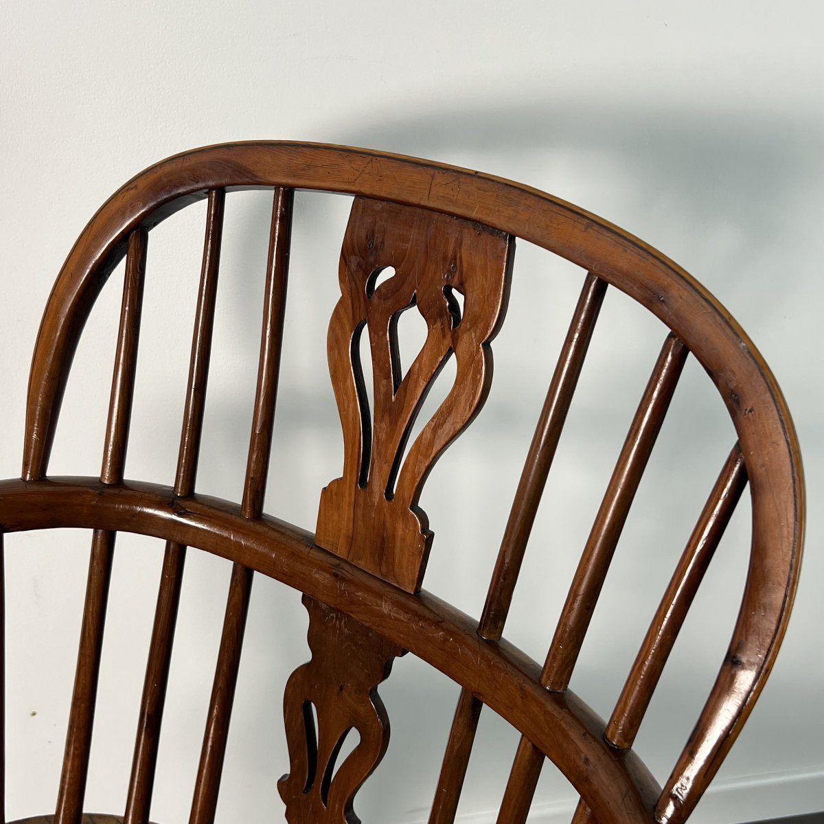 19th Century English Windsor Low Back Armchair In Solid Elm With Steam-bent Ash Back-photo-2