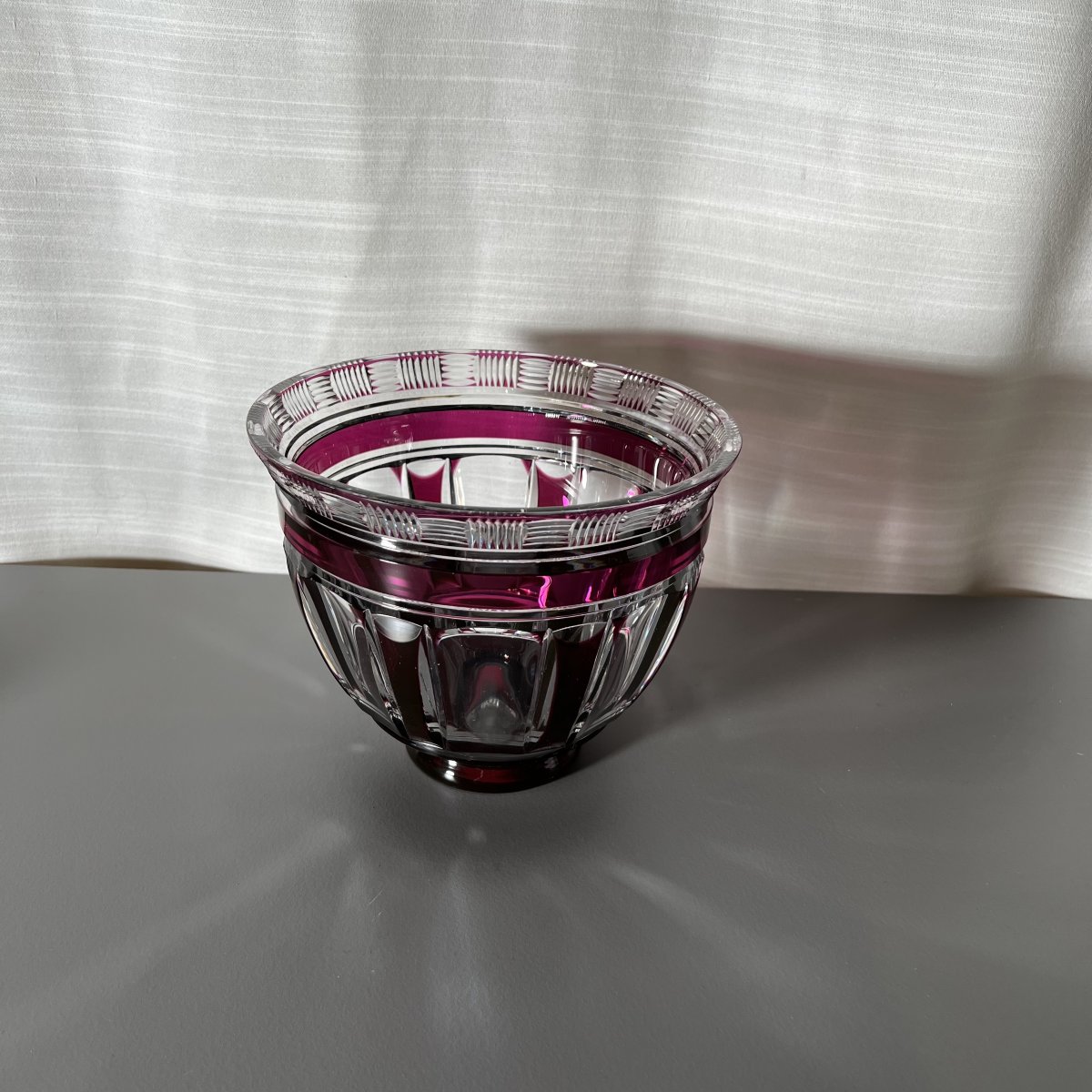 Crystal Planter And Centerpiece Vase, Cut Crystal Lined With Amethyst, Attributed To Saint-louis -photo-2