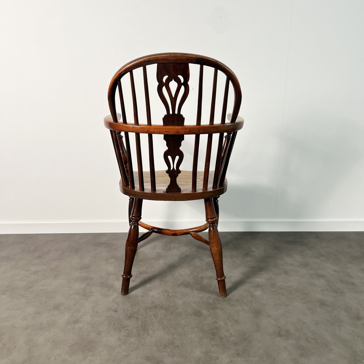 Windsor Low-back Chair, Solid Elm, England, 19th Century-photo-3