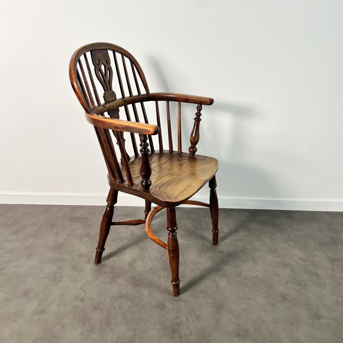 Windsor Low-back Chair, Solid Elm, England, 19th Century-photo-4