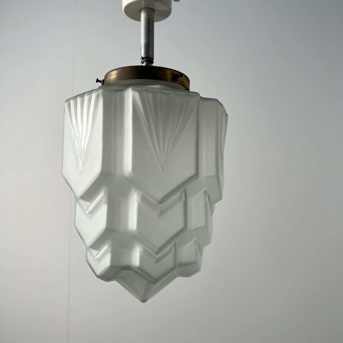 1930s French Art Deco Pendant Light, Glass Skyscraper Globe, Chandelier, Ceiling Light-photo-3
