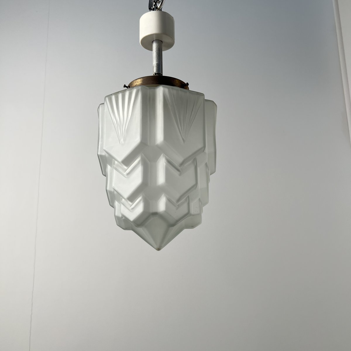 1930s French Art Deco Pendant Light, Glass Skyscraper Globe, Chandelier, Ceiling Light-photo-3